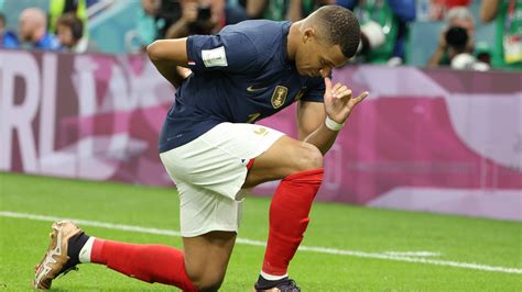 Coupe du monde 2022 : la signification de la nouvelle célébration de Kylian Mbappé après son but ...