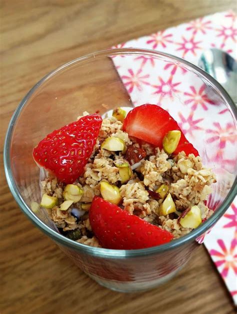 Healthy Kids Granola Berry Parfait | Kids granola, Delicious healthy ...