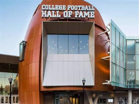 The College Football Hall of Fame | glassonweb.com