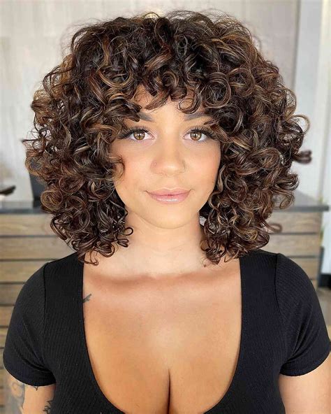 caravane section salon de coiffure short and curly hair À la mode Etat ...