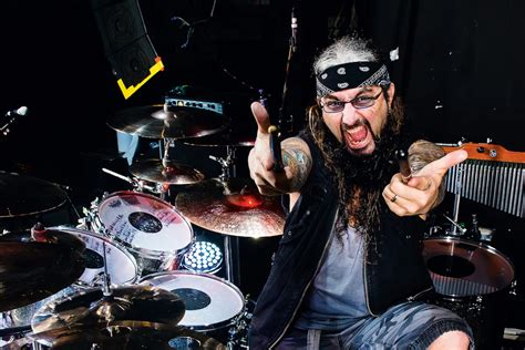 10 Unforgettable Mike Portnoy Moments