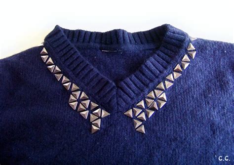 The Cwafty Blog: Tutorial Tuesday: Studded Sweater Collar