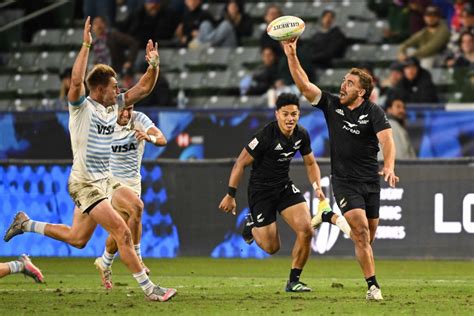 HSBC Sevens World Series: New Zealand claim Los Angeles title, extend ...