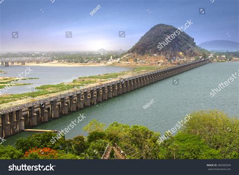 PowerPoint Template: krishna - prakasam barrage in vijayawada india (jpnmpjhlu)