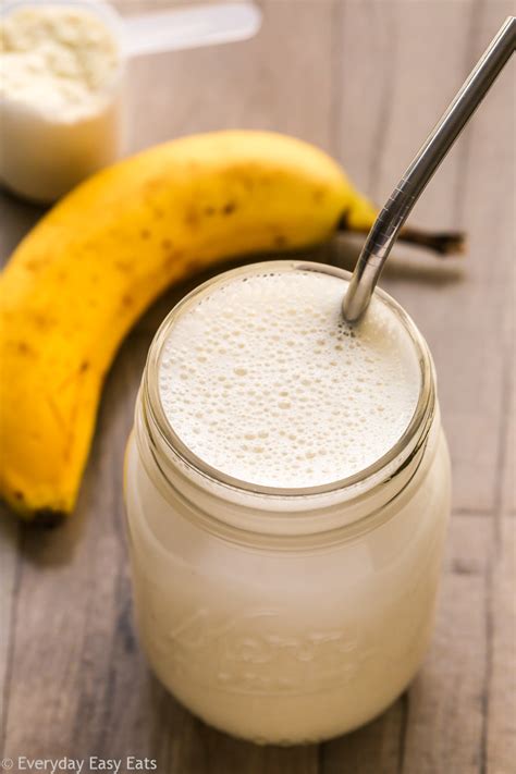 Banana Protein Shake (Easy and Healthy Recipe!) - Everyday Easy Eats