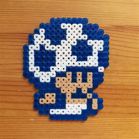 Small Toad from Super Mario Bros 2 [NES] | Retro gaming, Perler beads ...