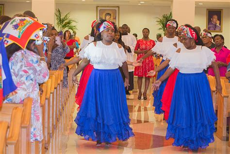 ADOM :: Haitians show their pride, pray for their country