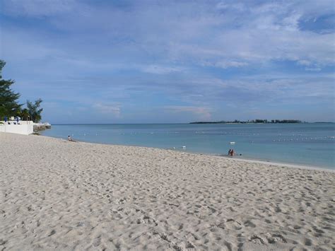 List of the The Best Beaches in Nassau, Bahamas