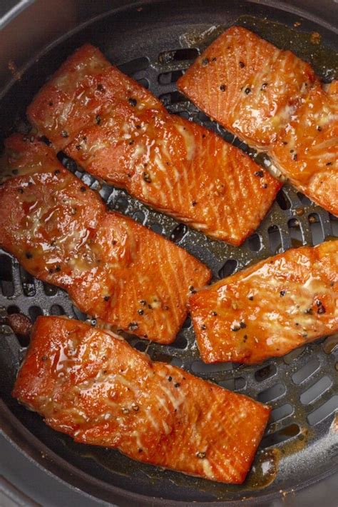 Air Fryer Maple Glazed Salmon