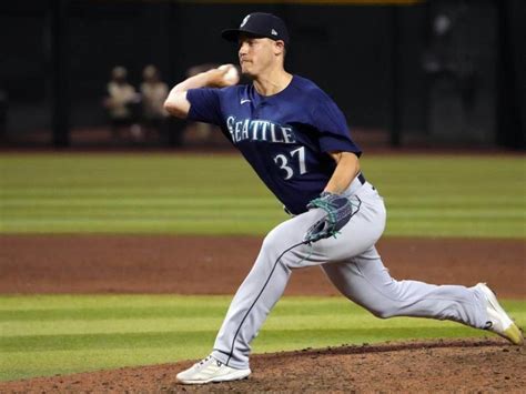 Reports: D-backs acquire RHP Paul Sewald from Mariners