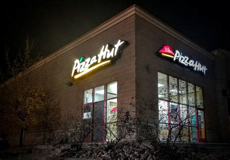 Pizza Hut - Meal delivery | 265 N Main St, Kaysville, UT 84037, USA