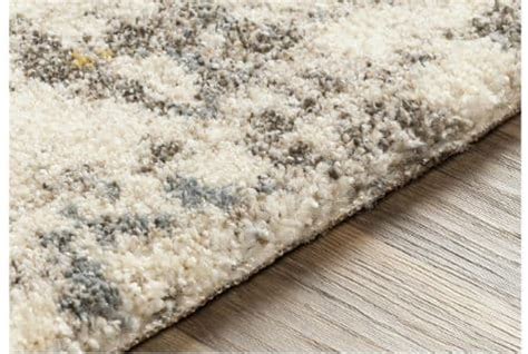 High Pile Rugs vs. Low Pile Rugs – and Why It Matters | Living Spaces