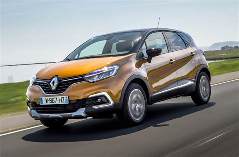 Renault Captur Signature S Nav TCe 120 2017 review | Autocar