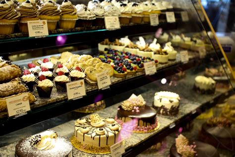 Whole Foods Bakery | Testing out my new Canon EOS Rebel T3i.… | Chelsea Reynolds | Flickr