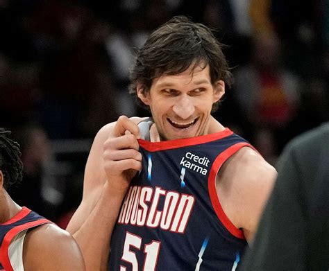 Houston Rockets: Boban Marjanovic NBA's most beloved benchwarmer