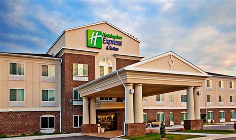 HOLIDAY INN EXPRESS HOTEL & SUITES DUBUQUE-WEST $85 ($̶1̶0̶9̶ ...