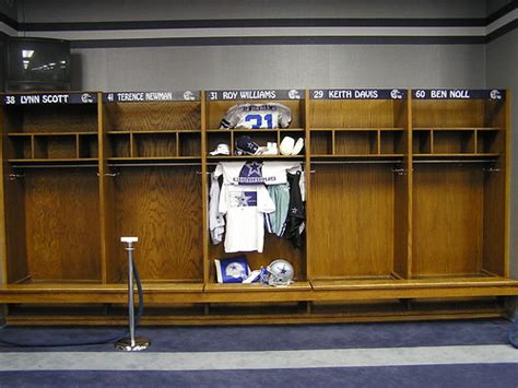 Inside the Dallas Cowboys locker room | Based on my knowledg… | Flickr