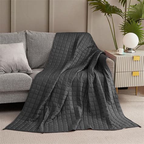 9 Best Weighted Blankets of 2023, Tested & Reviewed by Experts