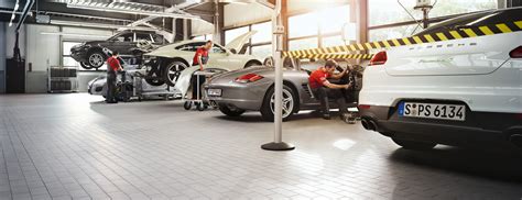 Porsche Service - Porsche Middle East