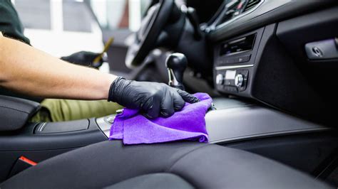 8 Easiest Ways To Clean Car Seats