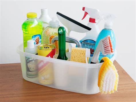 Make Your Own Cleaning Caddy - Everyday Helper