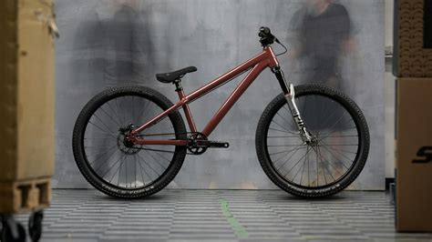 Jackal - Dirt Jumper | Santa Cruz Bicycles