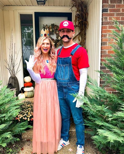 The 20 Best Couples Halloween Costume Ideas for 2020 - Wonder Forest