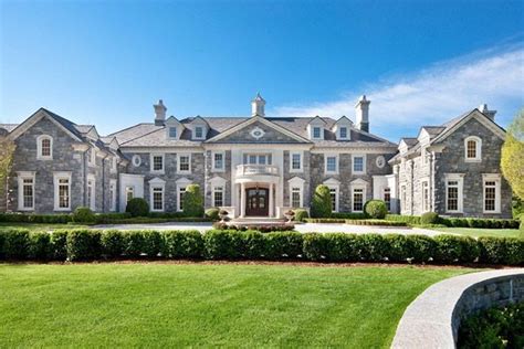 PHOTOS: Top 10 Mega-Mansions of the Filthy Rich – Mother Jones