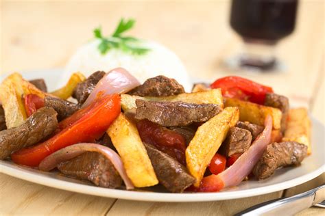 Lomo Saltado, Peruvian Stir Fry Beef Dish Recipe