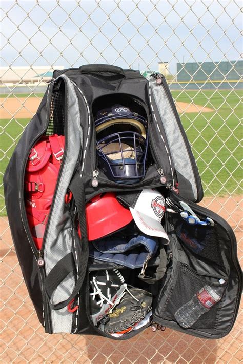 The Best Catchers Bag Available Today - See Our Top Picks!