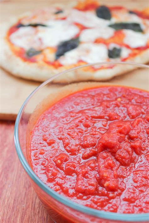 15 Amazing Homemade Pizza Sauce with tomato Sauce – Easy Recipes To Make at Home