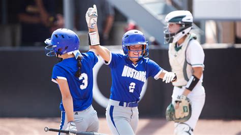 Iowa state softball tournament: Roundup of Class 1A, 2A, 3A semifinals