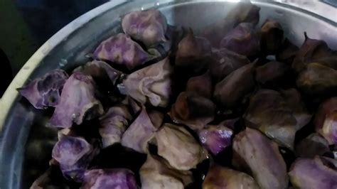 water chestnut||singada||singada Kaise ubale||how to cook water chestnut - YouTube