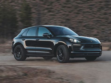 Discover the Engine Cylinder Configuration of the 2023 Porsche Macan