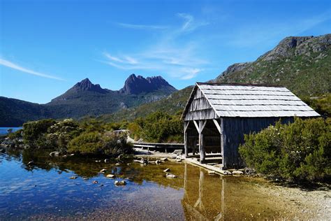 Dove Lake Circuit (Cradle Mountain-Lake St Clair National Park) ~ The Long Way's Better