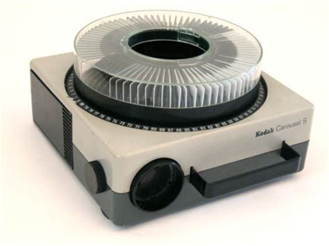 Kodak Carousel S vintage slide projector | BDF