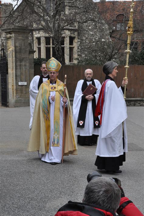 Archbishop of Canterbury enthroned in ancient splendor – Episcopal News Service