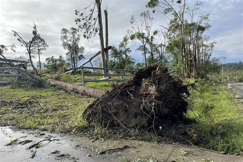 Thousands of Australians without power in tropical cyclone aftermath ...