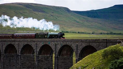 The Flying Scotsman To Soar Into Train Stations Near Birmingham