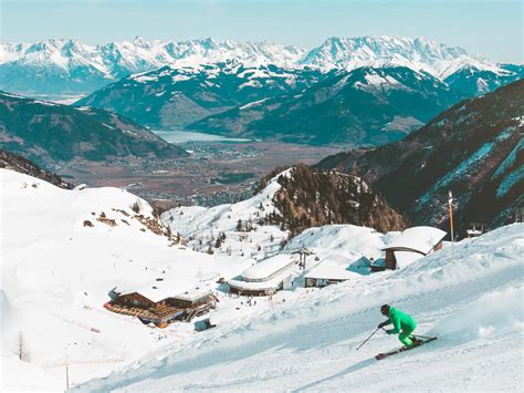 36 of the World’s Best Ski Chalets and Lodges to Visit Right Now