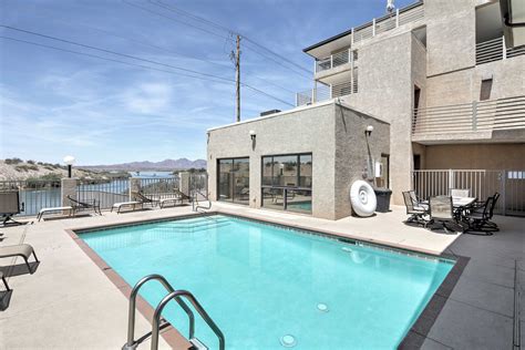 Waterfront Lake Havasu Condo w/ BBQ & Pool Access! | Evolve