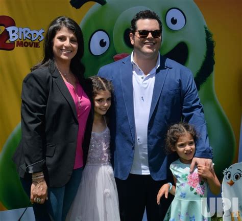 Photo: Josh Gad and family attend "The Angry Birds Movie 2" premiere in ...