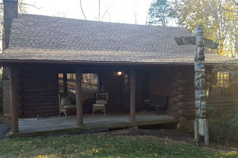 Rustic Cabin in Blue Ridge Mountains, Virginia