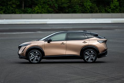 Nissan’s New 2022 Ariya All-Electric SUV Targets Semi-Luxury EV Market - Forbes Wheels