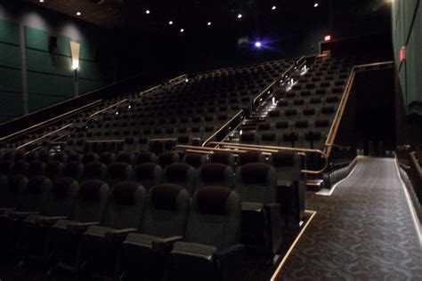 Regal Cinemas Solomon Pond Mall 15 in Marlborough, MA - Cinema Treasures