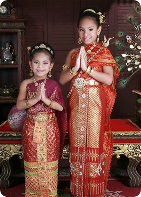 Learn Thai Culture | Wai (ไหว้) %%sitename