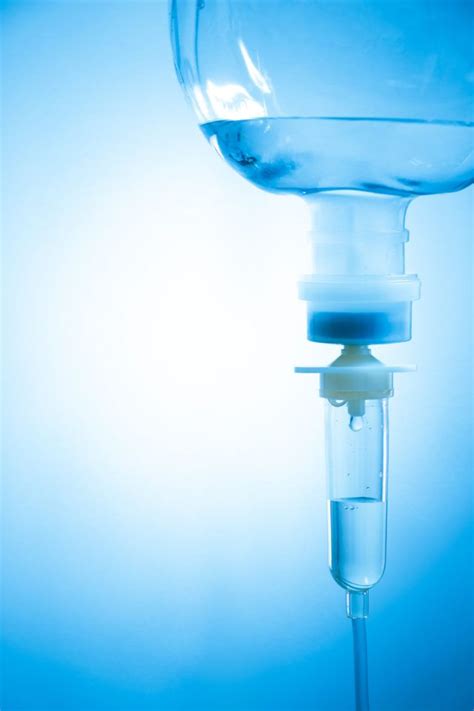 Drip bar: Should you get an IV on demand? - Harvard Health | Iv fluids ...