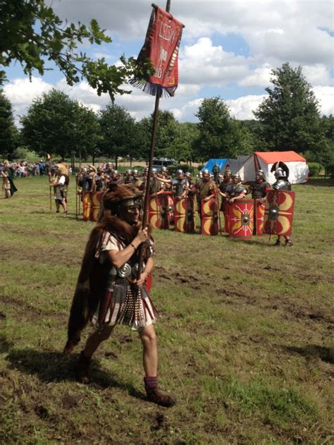 Roman standard-bearer, the imaginifer | Roman legion, Roman armor ...