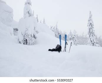 13,173 Stucking snow Images, Stock Photos & Vectors | Shutterstock