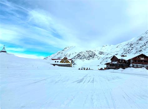 Balea Lake The Most Impressive Glacier Lake in Romania - 7 Days Abroad